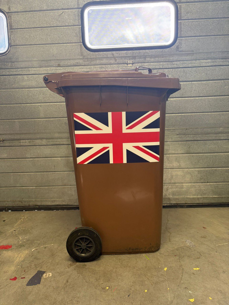 Medium Un-Branded Bin Decal
